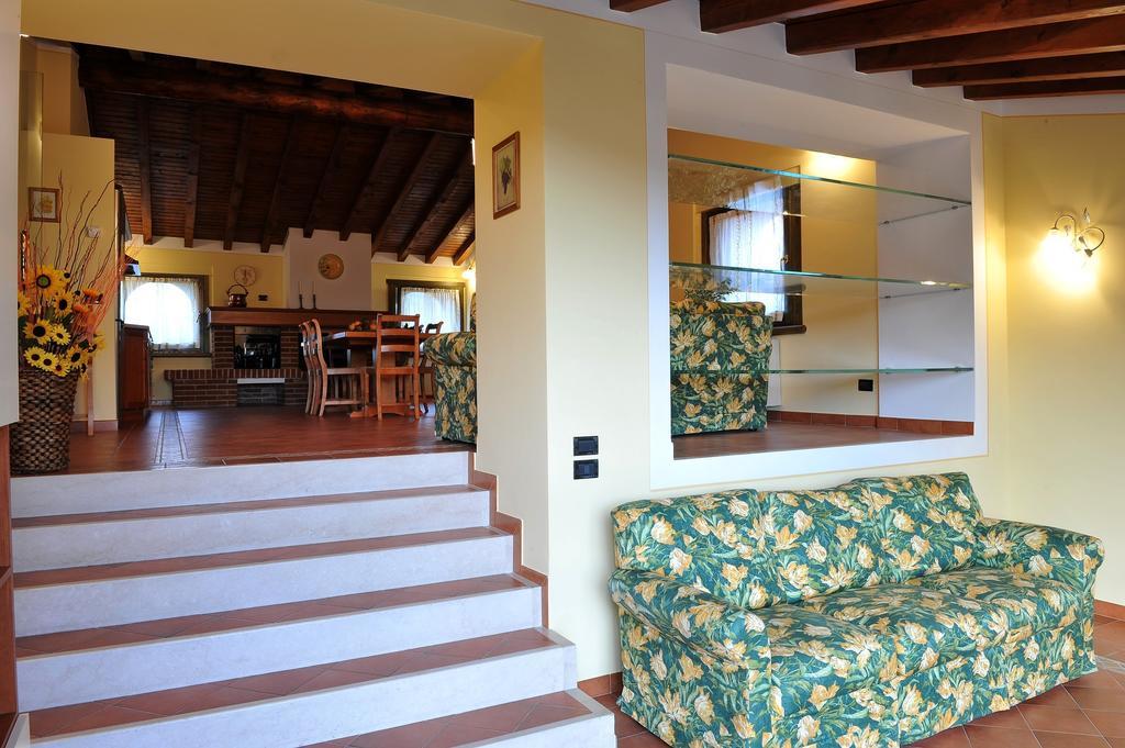 Olea Dei Holiday Apartments San Felice del Benaco Phòng bức ảnh