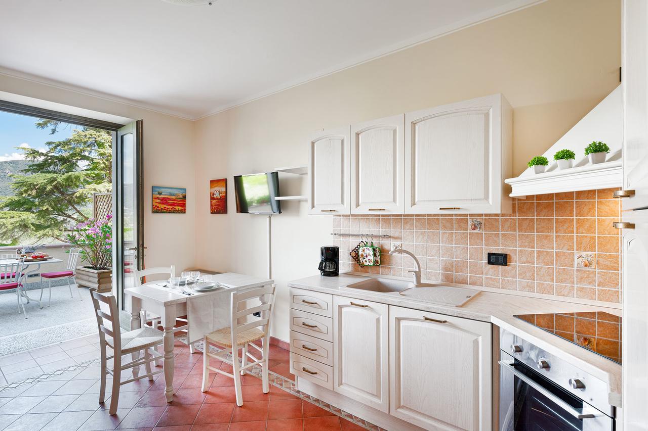 Olea Dei Holiday Apartments San Felice del Benaco Ngoại thất bức ảnh