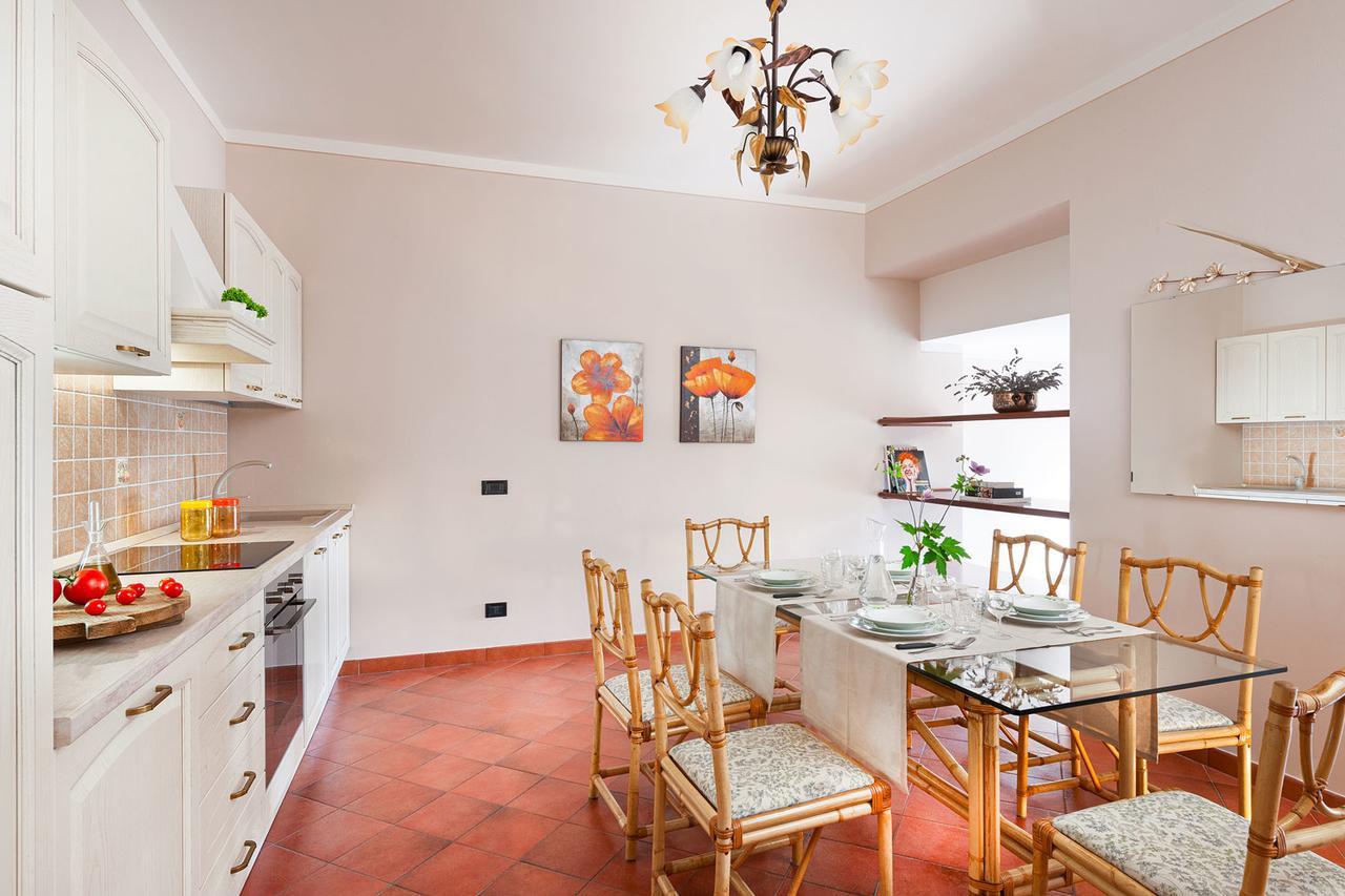 Olea Dei Holiday Apartments San Felice del Benaco Ngoại thất bức ảnh